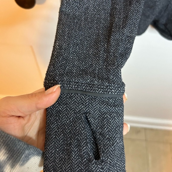 Lululemon Heathered Herringbone Kanto Catch Me 1/2 Zip - Picture 3 of 5
